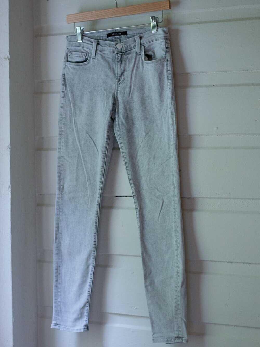 J Brand Skinny Leg Jeans in Silver Sky Size 27